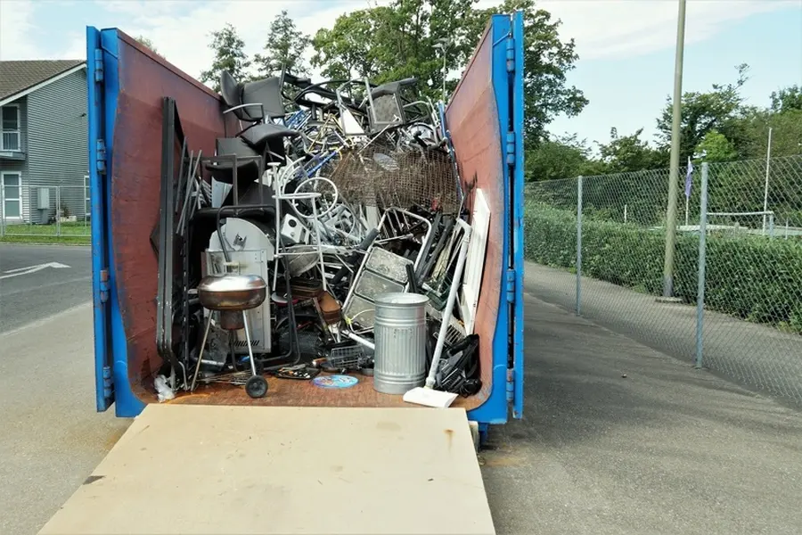 Why Junk Removal Service Is Crucial For Yard And Garage Cleanouts in Pittsburg, CA Why Junk Removal Service Is Crucial For Yard And Garage Cleanouts in Pittsburg, CA